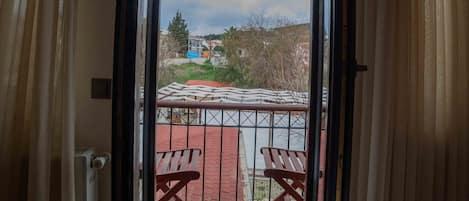 Deluxe Triple Room | Free WiFi