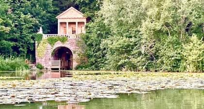The Boathouse, Orchardleigh Estate