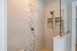 Shower, hair dryer, towels - Welcome to the Tipsy Turtle: Luxury 4 bedroom home with Pool and Private Dock on Palm Island (Placida)