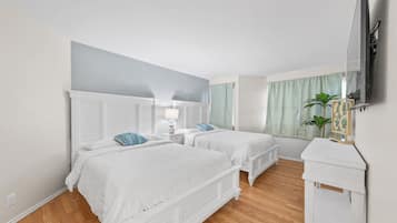 3 室のベッドルーム、アイロン / アイロン台、WiFi (無料)、ベッドシーツ