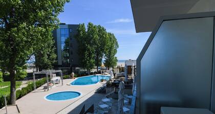 Complex Modern Mamaia All Inclusive
