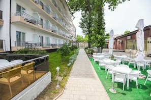 Terrace/patio - Complex Modern Mamaia All Inclusive (Constanta)