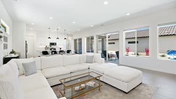 Smart-tv en een open haard