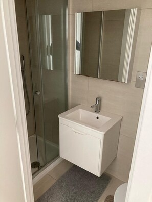 Apartment | Bathroom