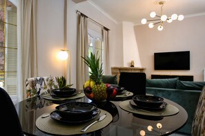 Living area -  Regina's Downtown Apartment Corfuescapes (Corfu)