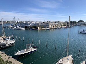 Marina - Marina 1 bedroom, 4 pers, closed garage, near beach (Port Camargue)