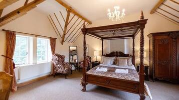 1 bedroom, iron/ironing board, travel cot, WiFi