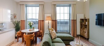 Your Apartment - Redland Place 