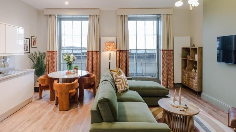 Your Apartment - Redland Place