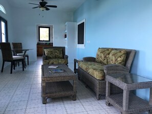 Apartment, 1 Bedroom, Ocean View | Living area