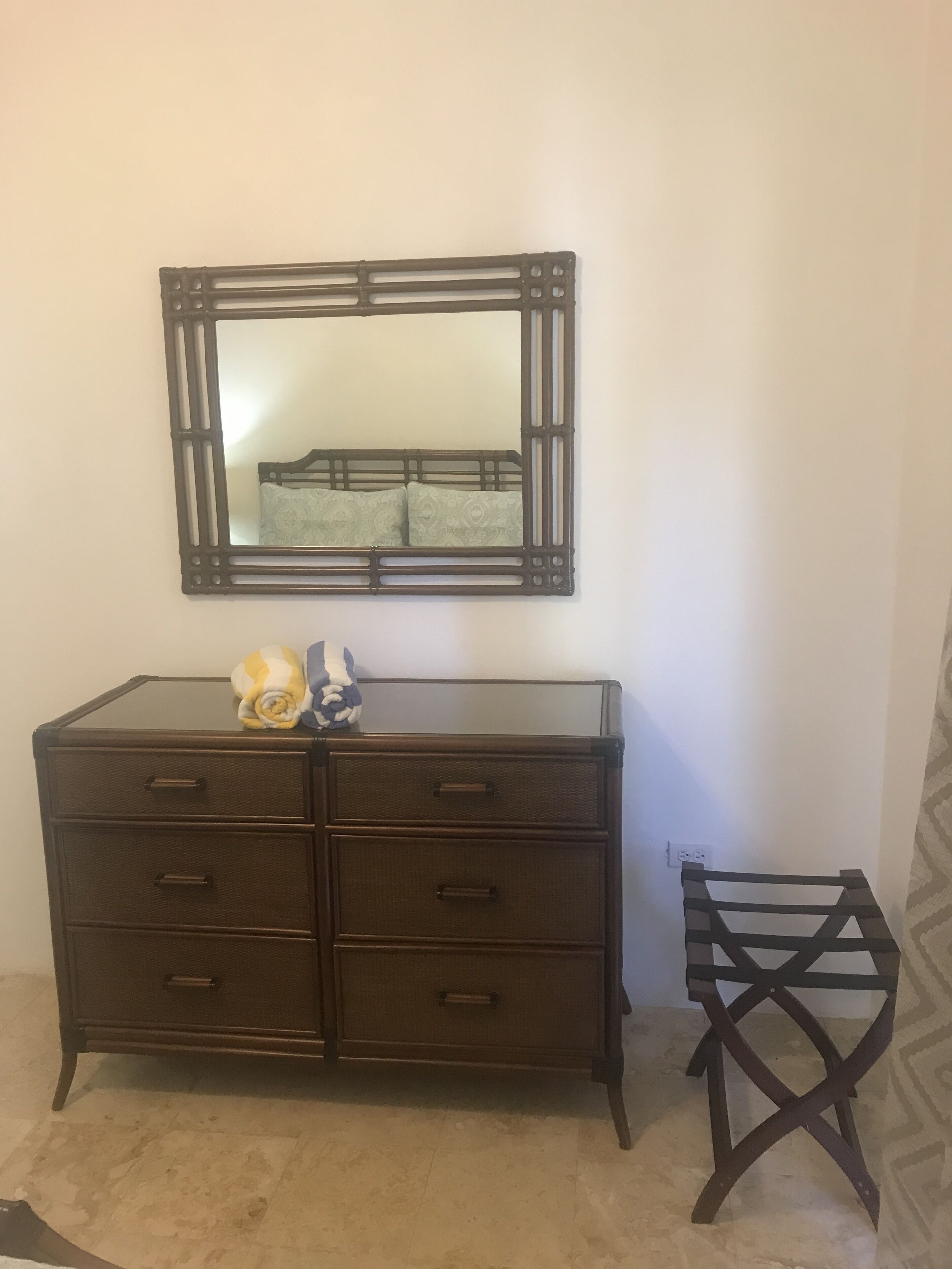 Literie de qualité supérieure, coffres-forts dans les chambres