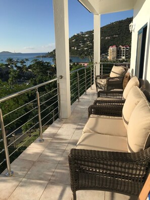 Apartment, 2 Schlafzimmer, Meerblick | Terrasse/Patio