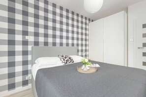 2 bedrooms, iron/ironing board, WiFi, bed sheets - Pastel Cozy Apartment with a Spacious Terrace in Gdansk by Noclegi Renters (Gdańsk)