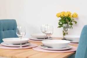 Dining - Pastel Cozy Apartment with a Spacious Terrace in Gdansk by Noclegi Renters (Gdańsk)
