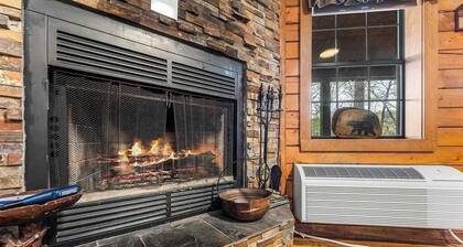 Log Cabin, Fire Pit, Hiking Trails, Porch Swing