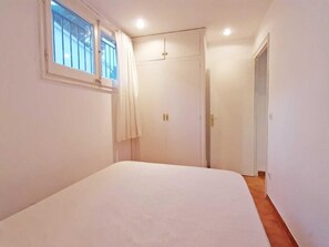 1 bedroom, Internet - Simple apartment located in Llafranc. (Llafranc)