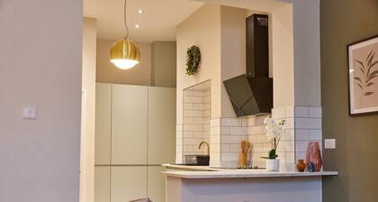 Modern Luxury 2-Bedroom Oasis in Heart of Whitley Bay