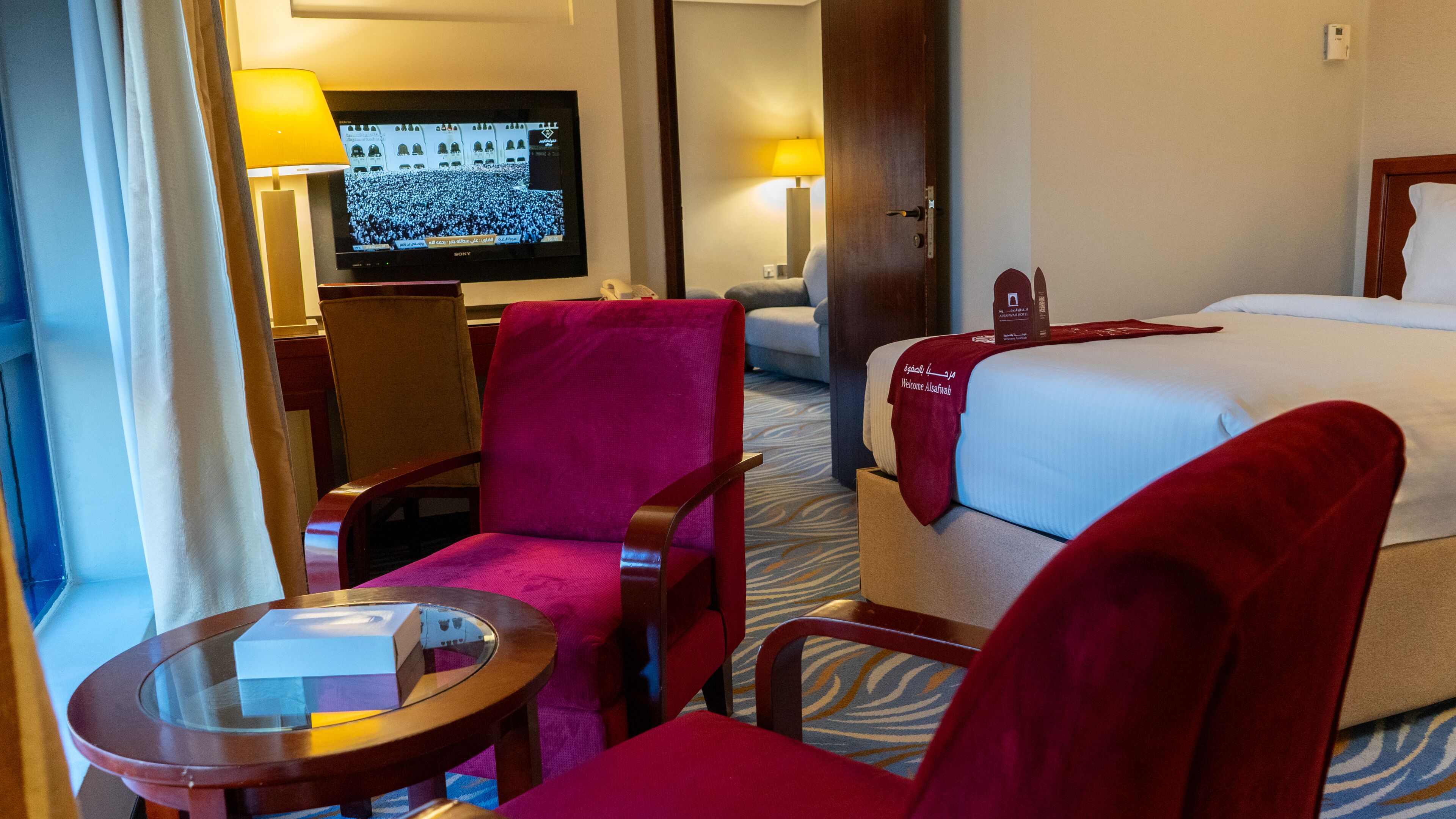 舒适开间套房, 1 间卧室, 双浴室, 城市景观 | 免费 WiFi、床单