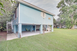 Interior - Game Room & Deck: Tybee Island Beach House (Tybee Island)