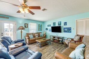 House (2 Bedrooms) | Interior