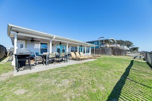 House (2 Bedrooms) | Interior - Dock & Bay Access: Rockport Home on Canal (Rockport)