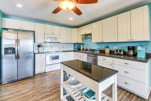 House (2 Bedrooms) | Interior - Dock & Bay Access: Rockport Home on Canal (Rockport)