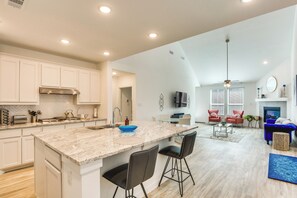 House (3 Bedrooms) | Interior - Community Pool Access: Royse City Retreat! (Royse City)