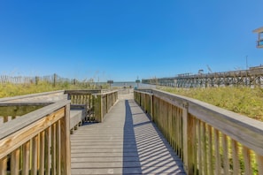 Interior - Walk to Pier: Coastal Gem w/ Views in Myrtle Beach (Myrtle Beach)