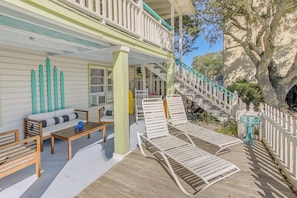 Interior - Walk to Pier: Coastal Gem w/ Views in Myrtle Beach (Myrtle Beach)