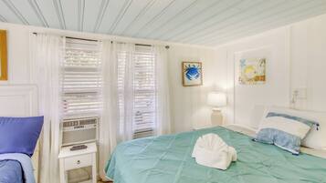 Cottage (2 Bedrooms) | Interior