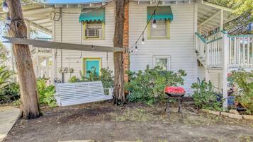 Cottage (2 Bedrooms) | Interior