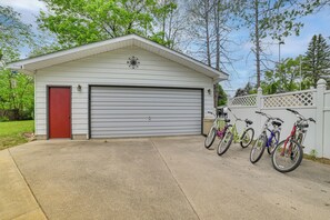 House (3 Bedrooms) | Interior - Boyne City Retreat Near Beaches & Mtn Resort! (Boyne City)