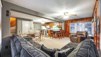 House (3 Bedrooms) | Front of property