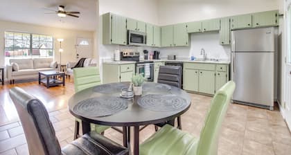 Charming Hinesville Home < 6 Mi to Fort Stewart