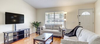 Charming Hinesville Home < 6 Mi to Fort Stewart