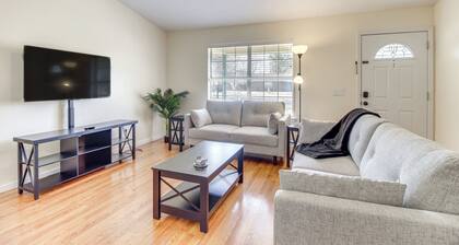 Charming Hinesville Home < 6 Mi to Fort Stewart