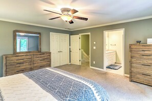 House (5 Bedrooms) | Interior
