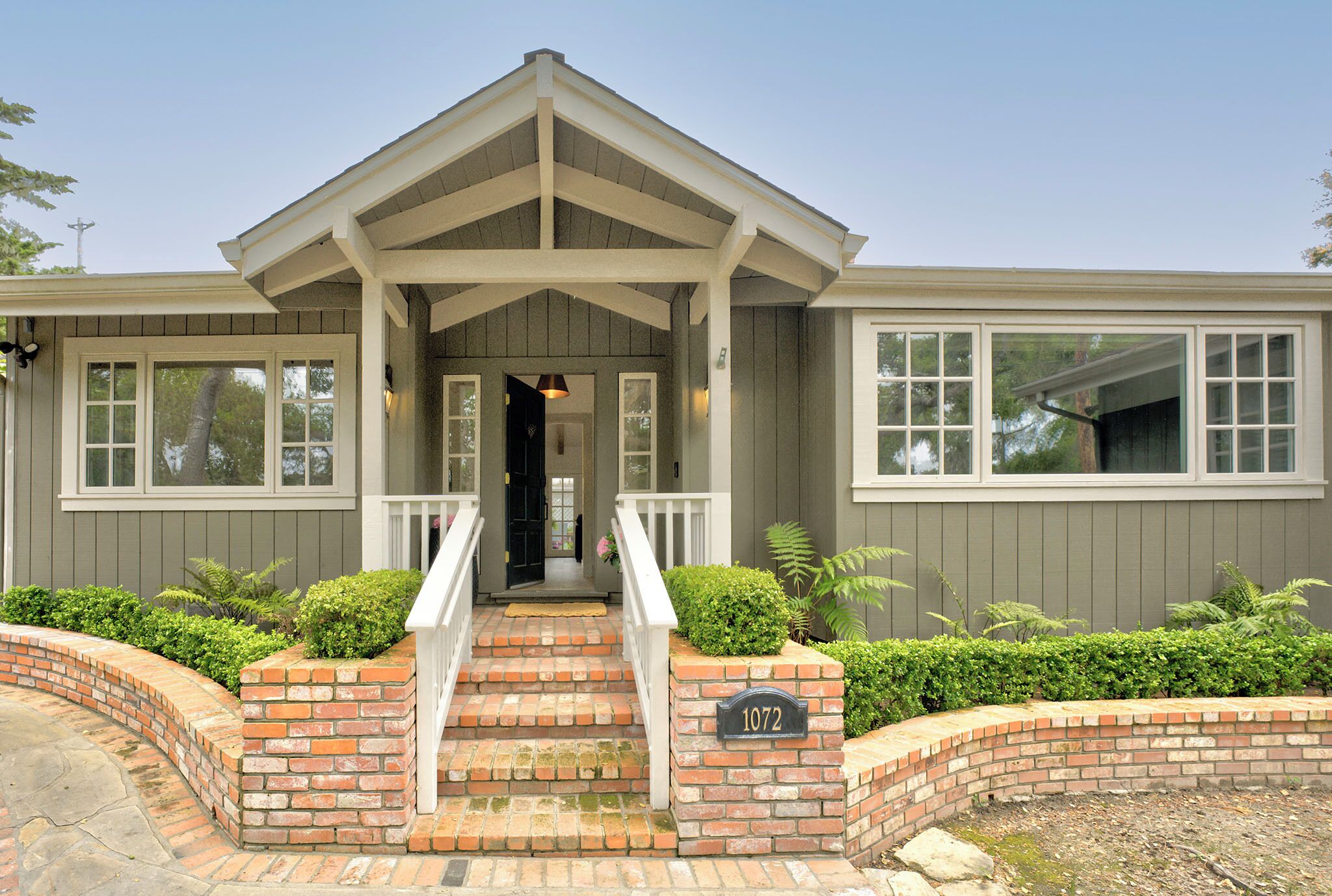 3924 Ocean Whisper Newly Renovated, Walk to Spanish Bay, Beach and Golf