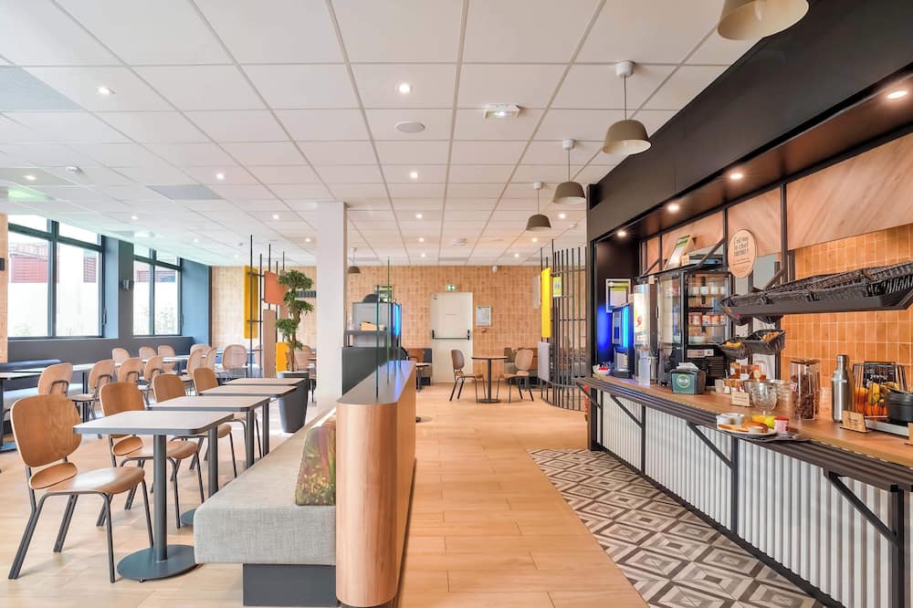B&B HOTEL Paris Porte d'Orléans