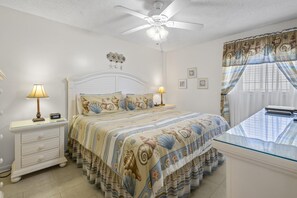 2 bedrooms, iron/ironing board, free WiFi, bed sheets - Beachfront view from glass-enclosed balcony (Gulf Shores)