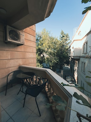 家庭四人房 | 高級寢具、免費迷你吧物品、客房內保險箱、書桌