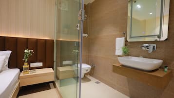 Shower, towels, soap, shampoo