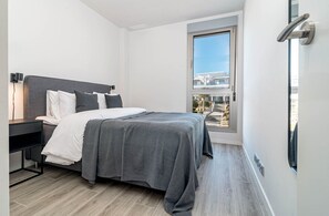3 Schlafzimmer, Bügeleisen/Bügelbrett, WLAN, Bettwäsche