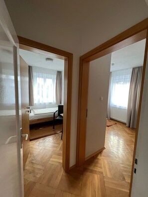 Appartement | Aire de séjour | Téléviseur à DEL de 32 po avec télévision par satellite