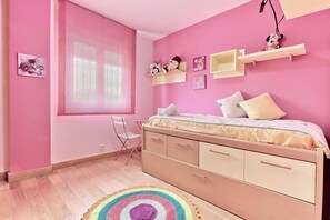 4 habitaciones, tabla de planchar con plancha y wifi gratis