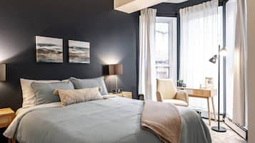 1 slaapkamer, een bureau, een strijkplank/strijkijzer, gratis wifi