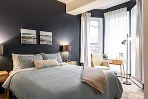 1 soverom, skrivebord, strykejern/-brett og wi-fi (inkludert)