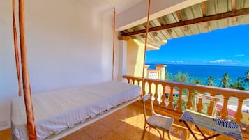 Standard-Dreibettzimmer | Balkon