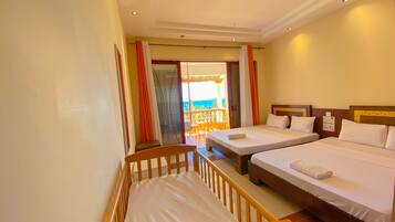 Standard Triple Room | Busa memori, ruang kerja komputer riba, Wi-fi percuma