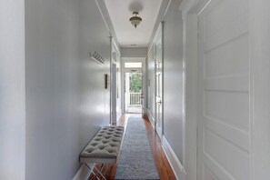 Interior - The Perch @ Forsyth Park, Walk to Everything! (Savannah)